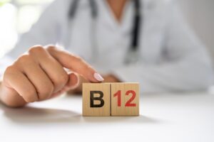 Deficiência de B12 Metilcobalamina: Causas e Sintomas
